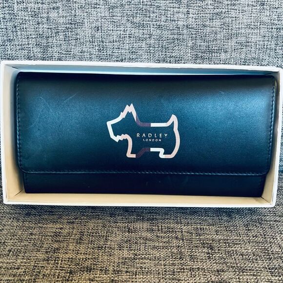 Radley London Leather Dog Maroon Color Block Wallet - Picture 1 of 7